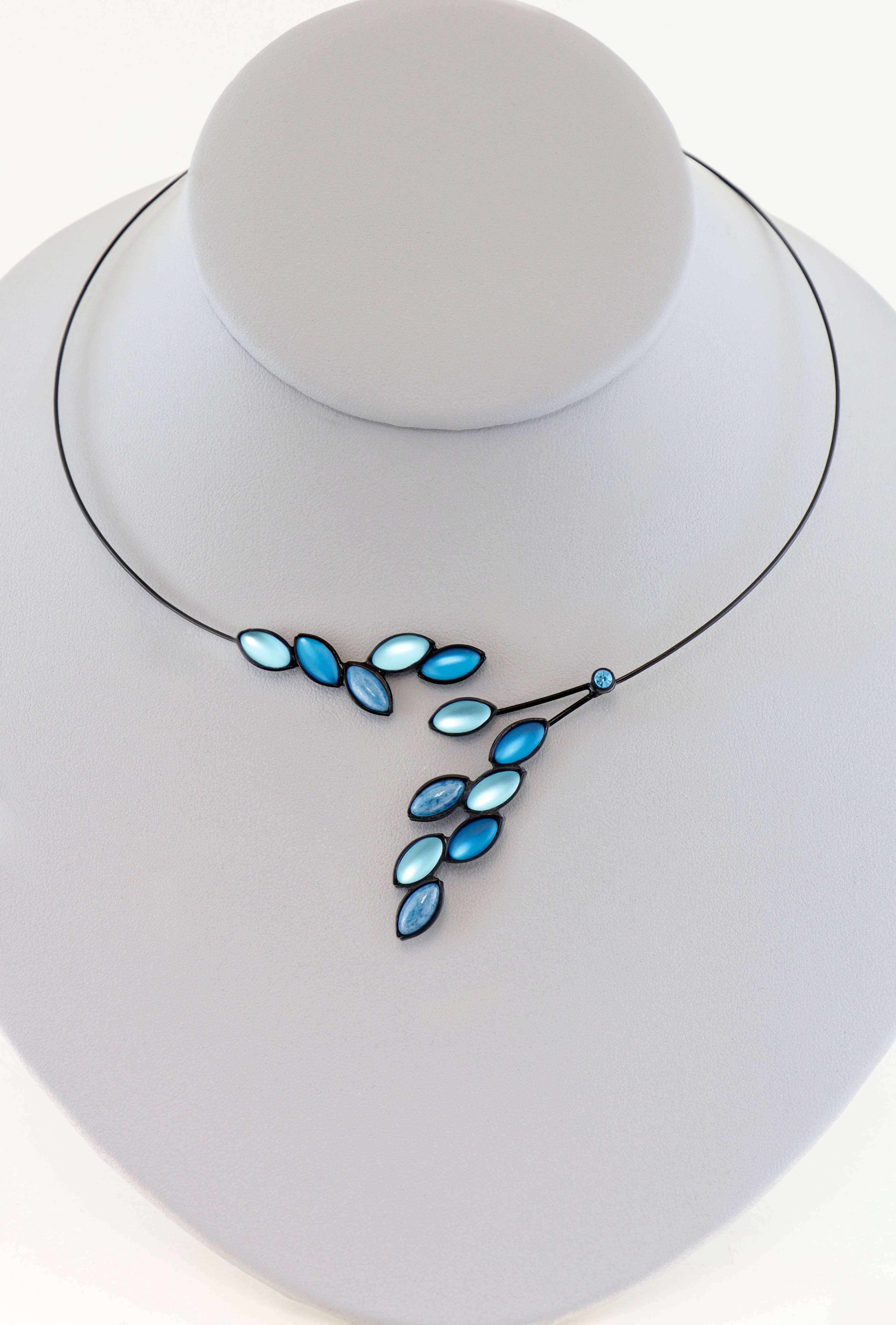 Kristina Collection - Wholesale Pendant/Charm Necklace - 473B-QC0