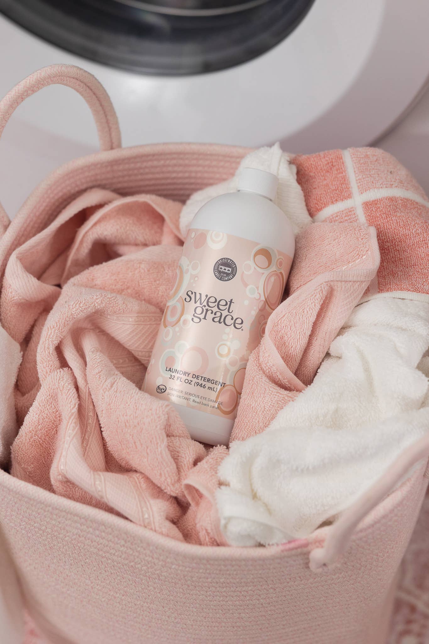 Bridgewater Candle Company - Wholesale Liquid Laundry Detergent - Sweet Grace 32oz Laundry Detergent6