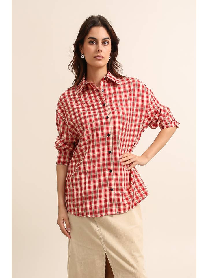 Daphnea – Camisa com botões no colarinho – Mulher por atacado – Camisa xadrez com manga longa e strass