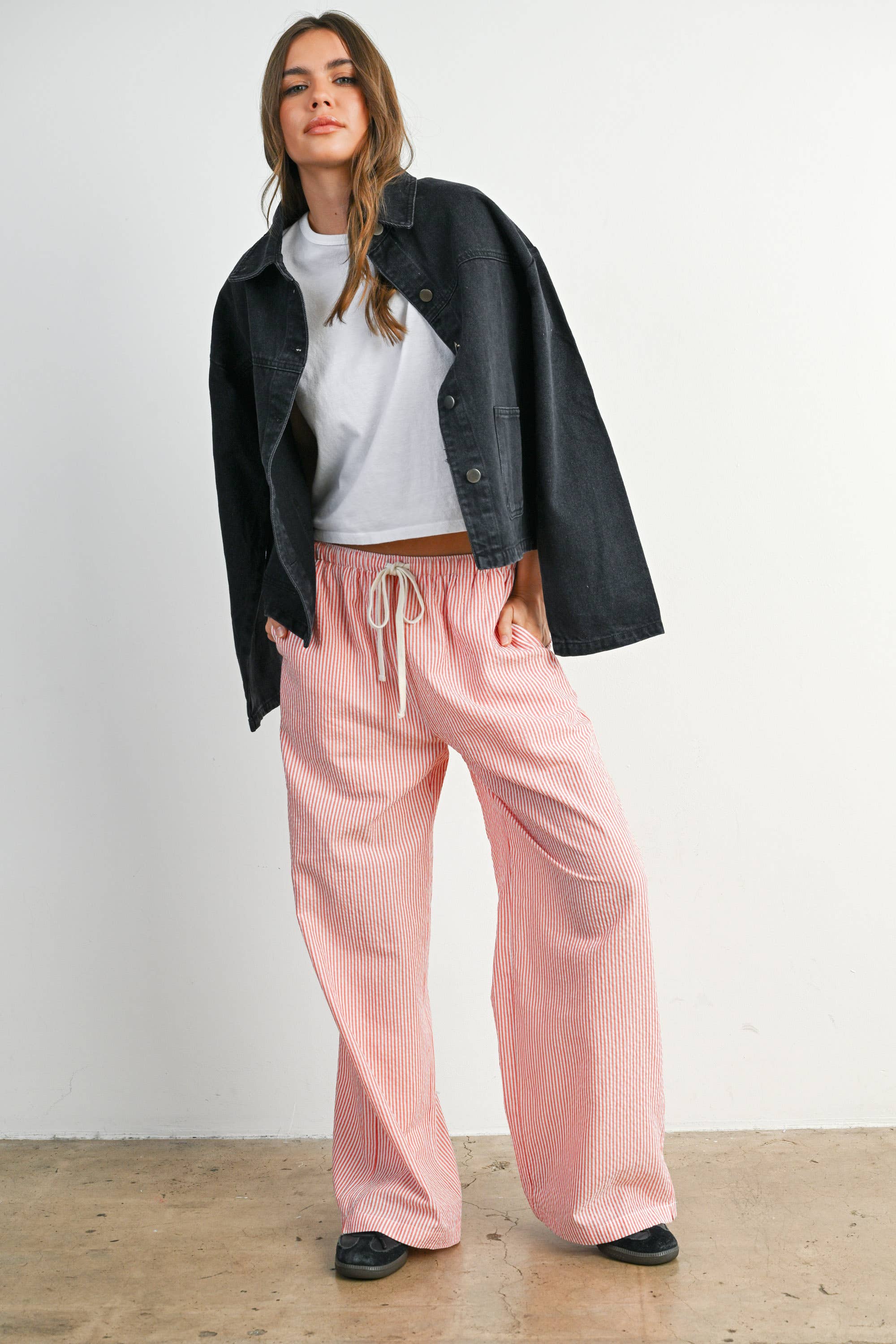 BUTTERMELON - Wholesale Denim Jacket - Women's - Button-Down Jacket with Shirt Collar and Pockets - BMJ78210