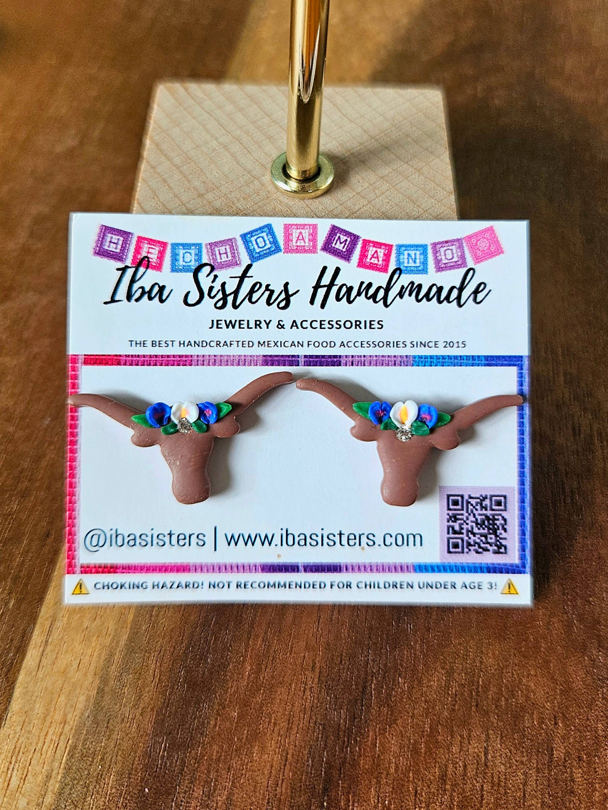 Iba Sisters – Engroshandel Ørestikkere – Longhorn med blomster Øreringe1