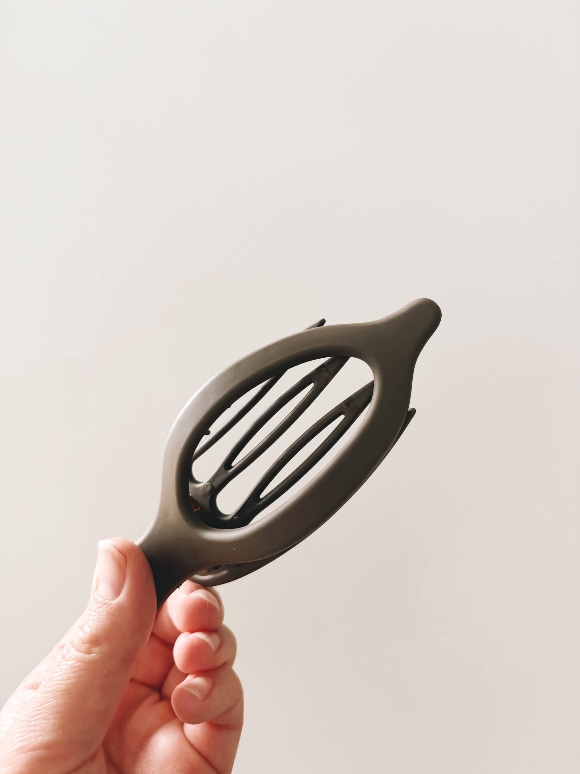 Kitten Claws Clips – Clips para cabelo - Mulher por atacado – Grampo de Cabelo Plano2