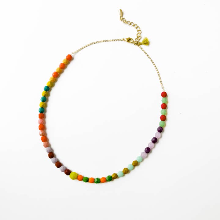 Collier ajustable en perles de verre Boho colorées pour la vente par Nest Pretty Things