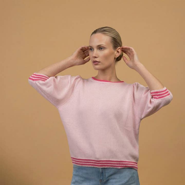 Camiseta de manga corta con detalles contrastantes – CA10878 para venta al por mayor de Cecile Wang