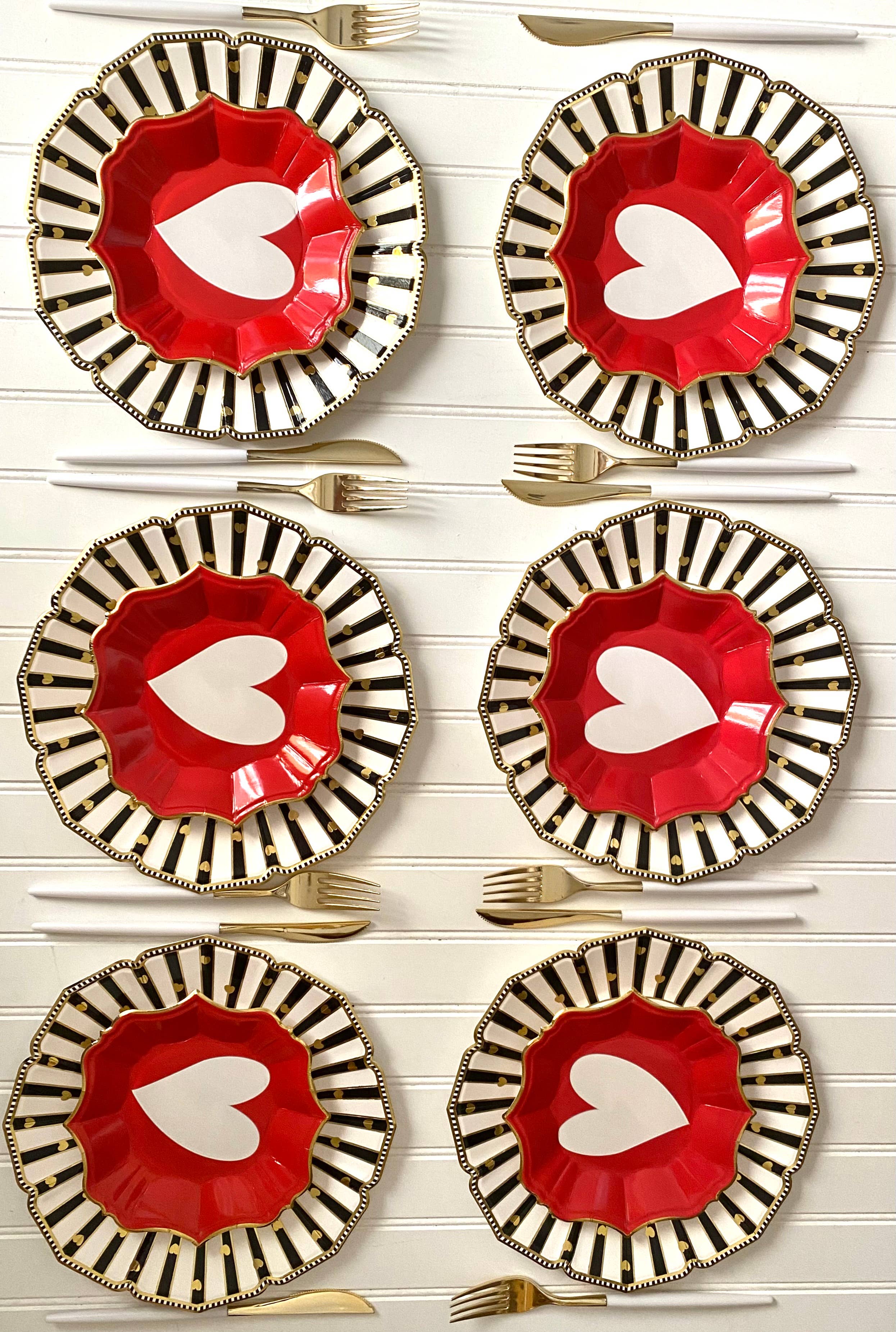 EID Creations - Wholesale Disposable Plate - 8 Love Dinner Plates5