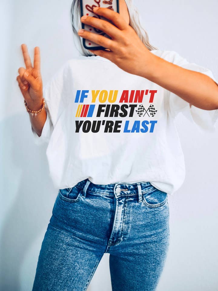 Si tu n'es pas premier, tu es dernier. pour la vente par Highland Cactus