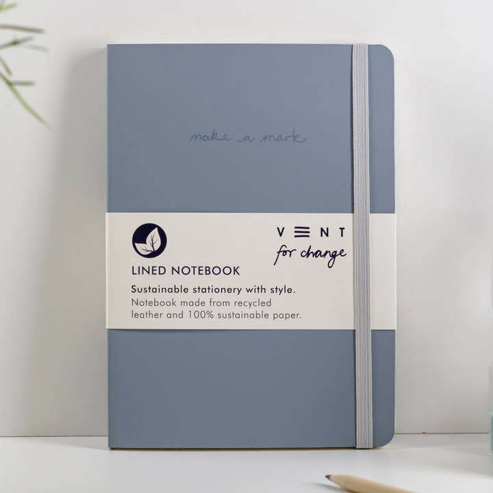 Carnet A5 en cuir recyclé en papier doublé - Dusty Blue pour la vente par VENT for Change