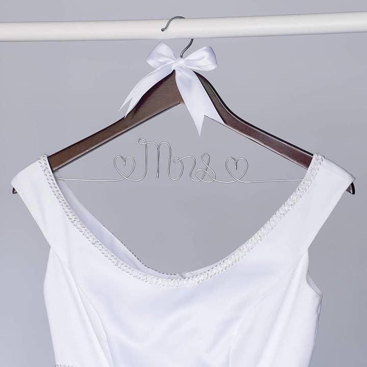 Ella Celebration - Vendita all'ingrosso Appendiabiti - Appendino per abiti da sposa Mrs (mogano)1