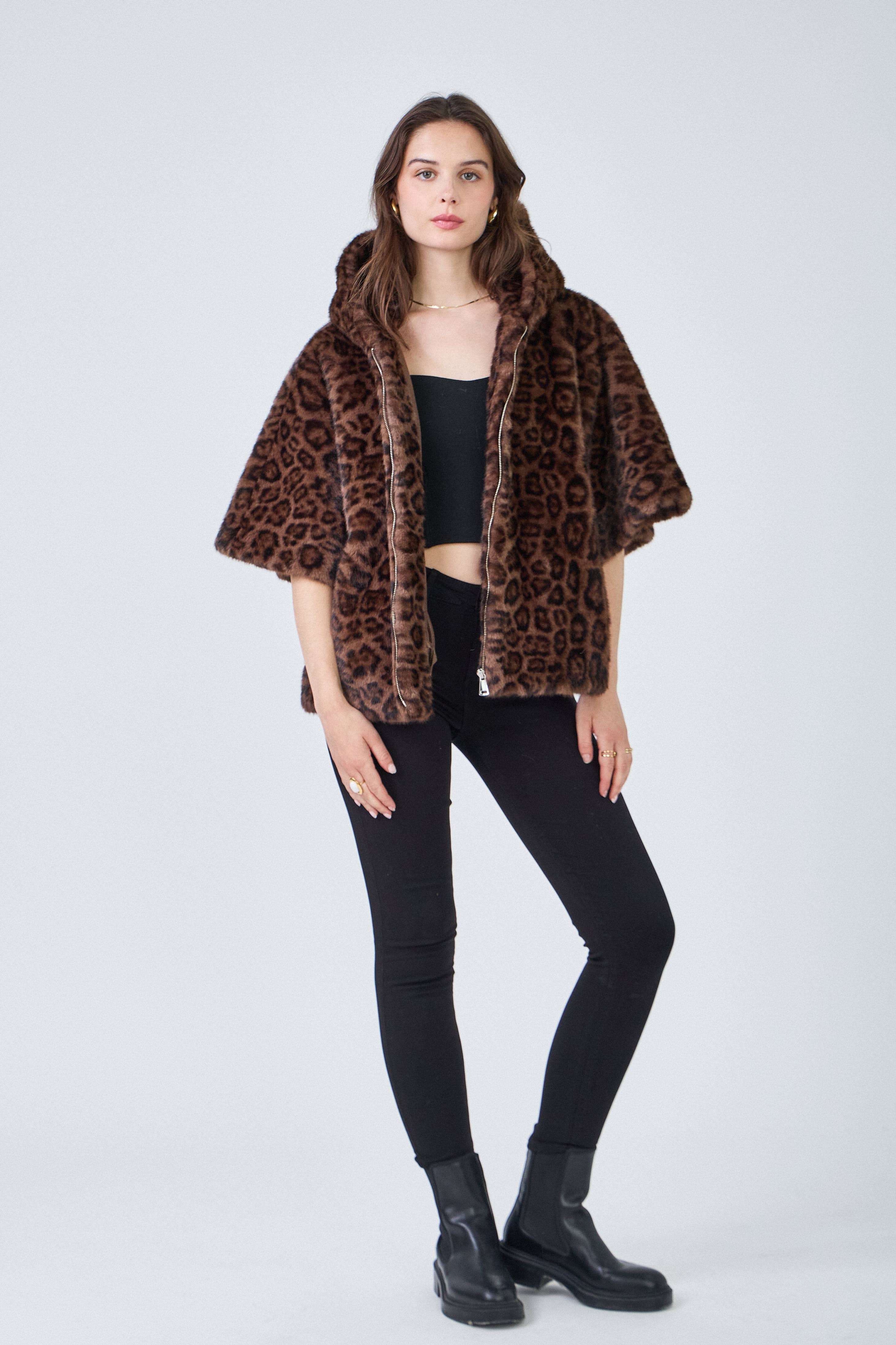 Giovanni Paris - Vendita all'ingrosso Pelliccia/Pelliccia sintetica - Donna - Mantella Alizée con cappuccio in ecopelliccia34