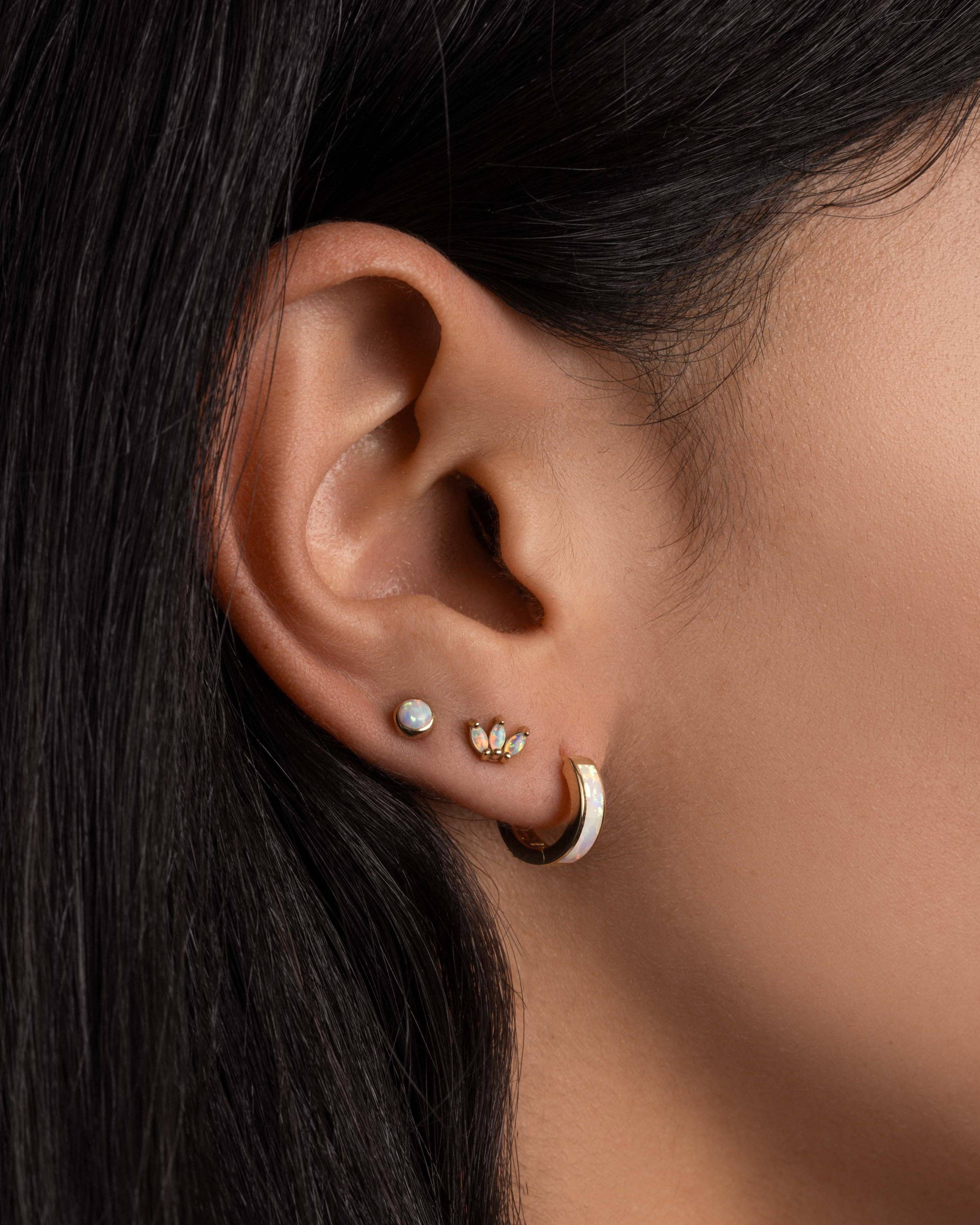 Sami Jewels – Brincos de pino por atacado – Pernos Pequenos Pétalas Opala1