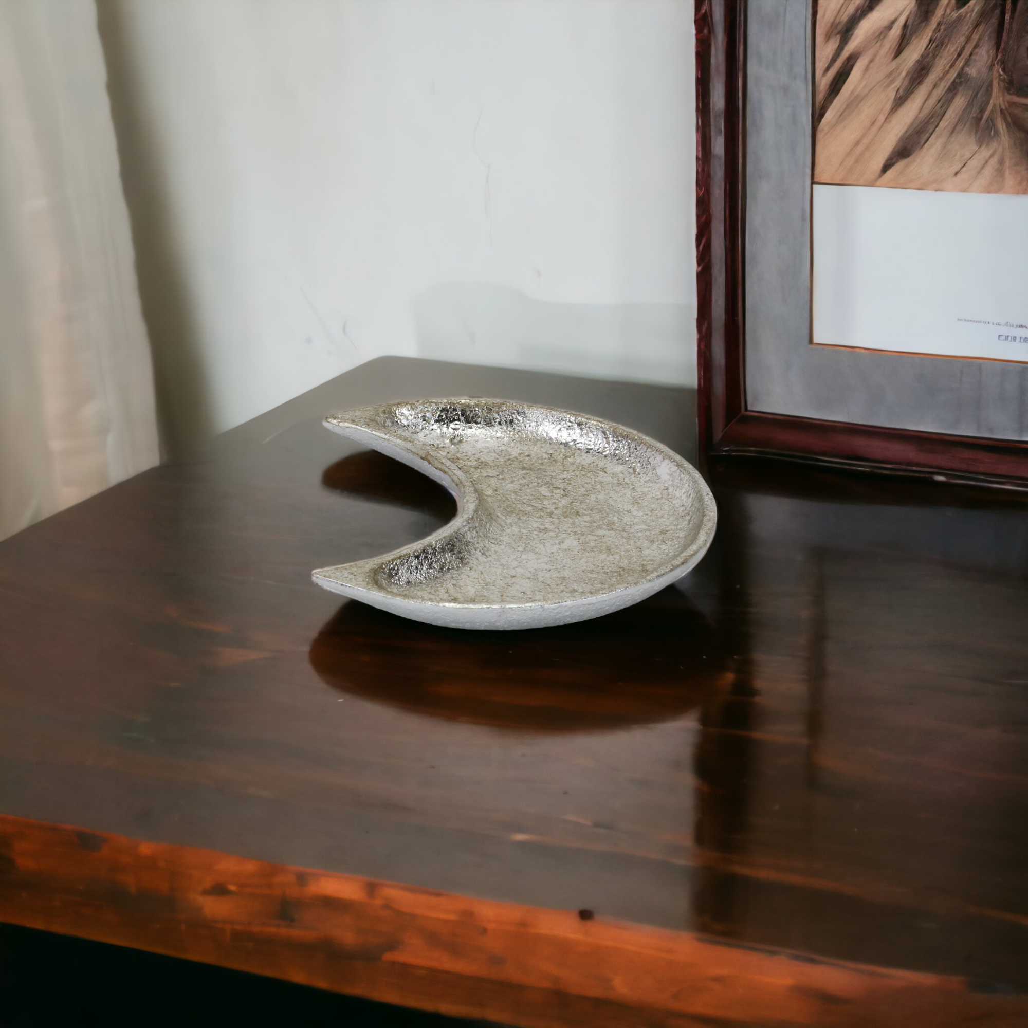 Cheungs Home Decor - Wholesale Decorative Tabletop Object - Isano Cast Iron Crescent Moon1