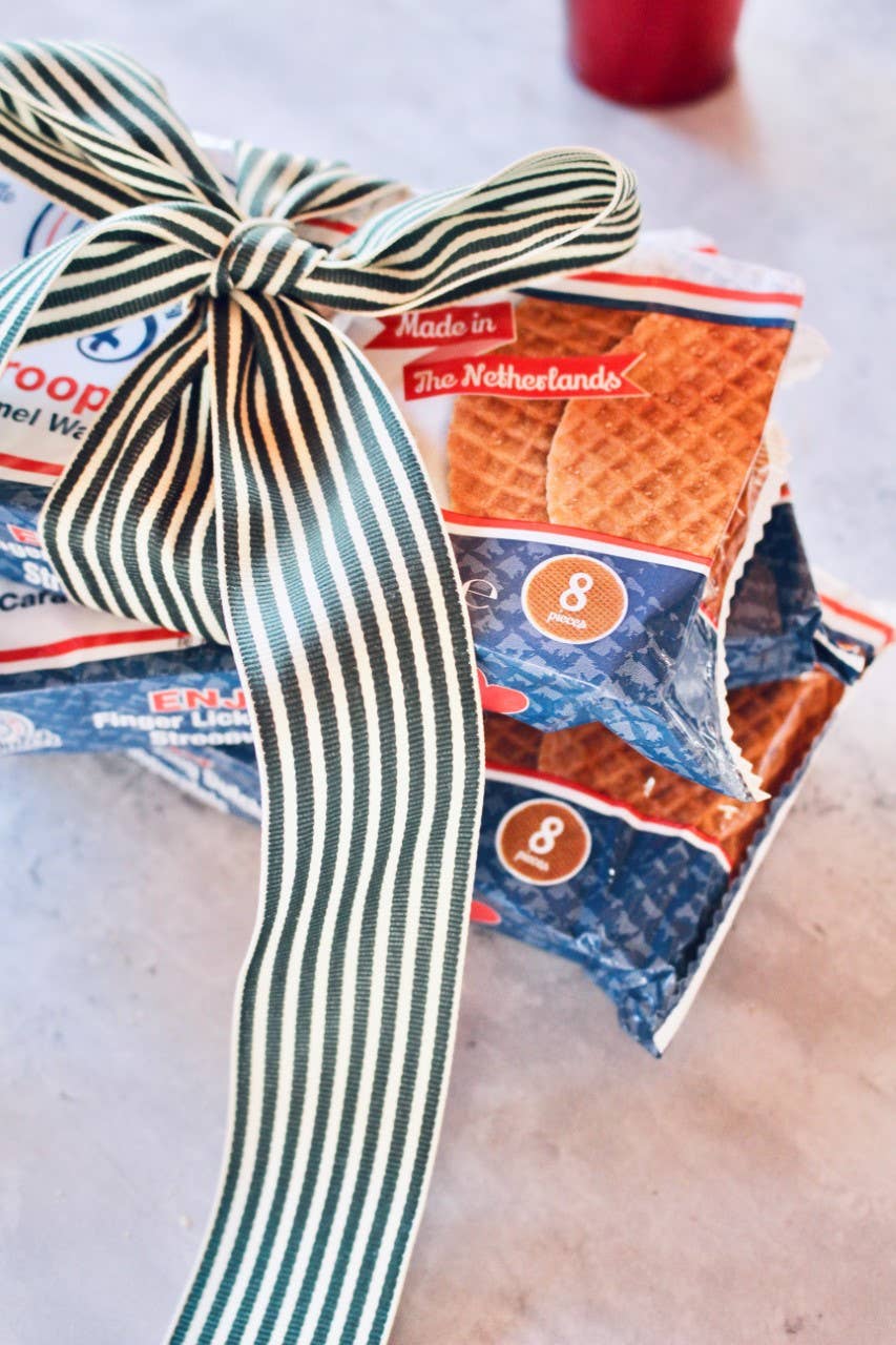 Finger Licking Dutch Stroopwafel Cookies - Venta al por mayor Galletas - Galletas Stroopwafels Holandesas con Caramelo, bandeja de 8 unidades (12 unidades por paquete)21