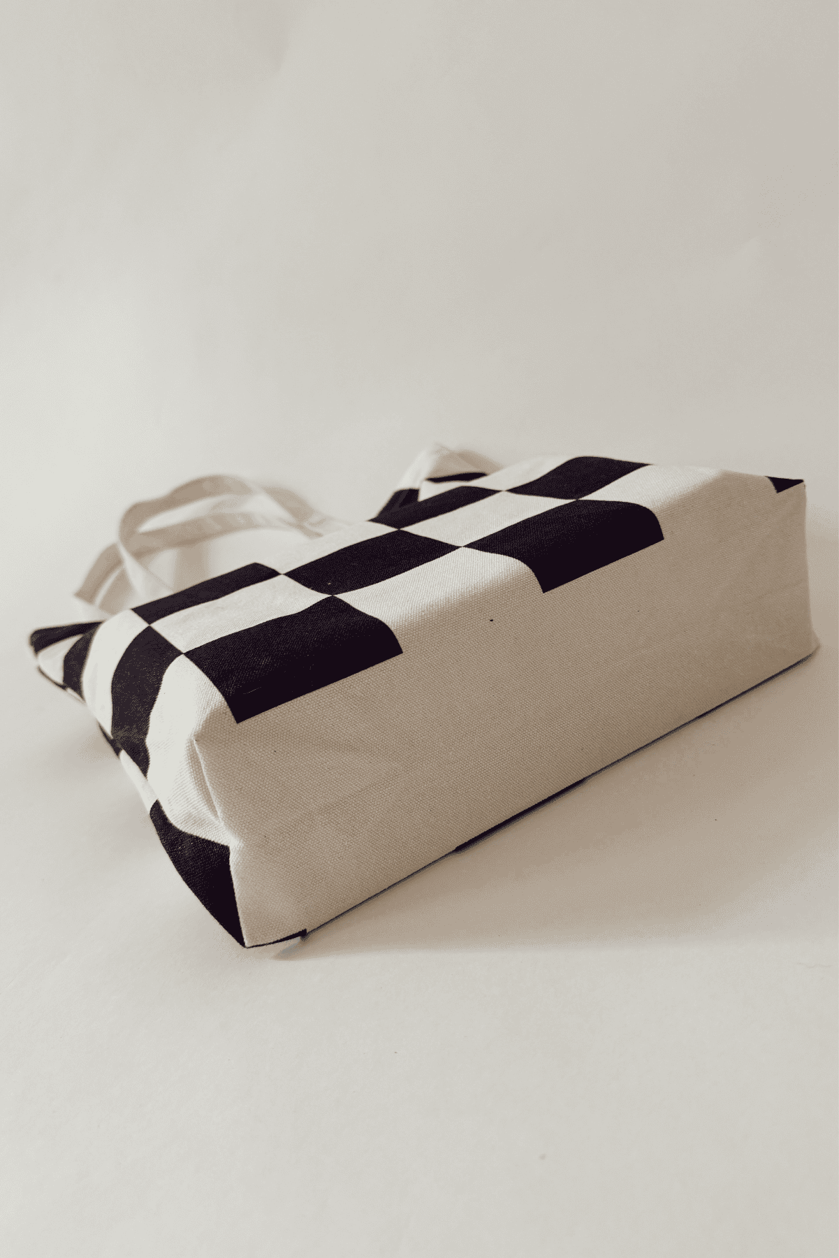 COUTONIC - Wholesale Tote Bag - Women's - Organic Cotton Black Sands Checker Tote 2.05