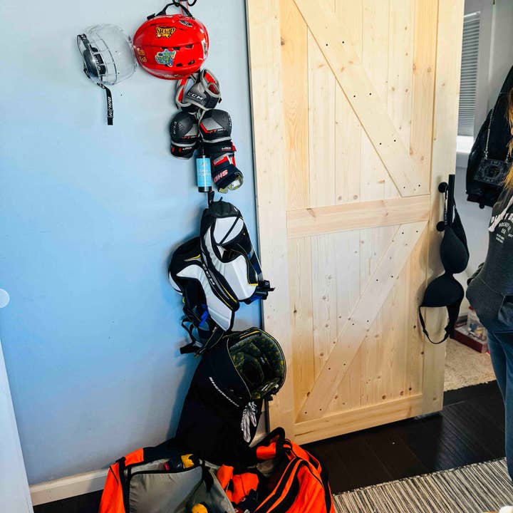 Dirty Dangles Hockey - Wholesale Deodorizer - Stank Fighter Hockey Gear Deodorizer3