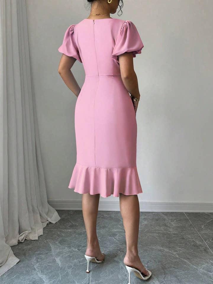 UNISHE – Engroshandel Kjole - Dame – Seksede Lanterneærmer og Flæser Fishtail Kjole GSS13011