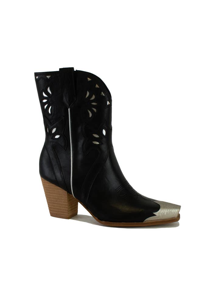 BEAST FASHION - Wholesale Cowboy Boots - Women's - DAKOTA-10 Embroidered Ankle Boots