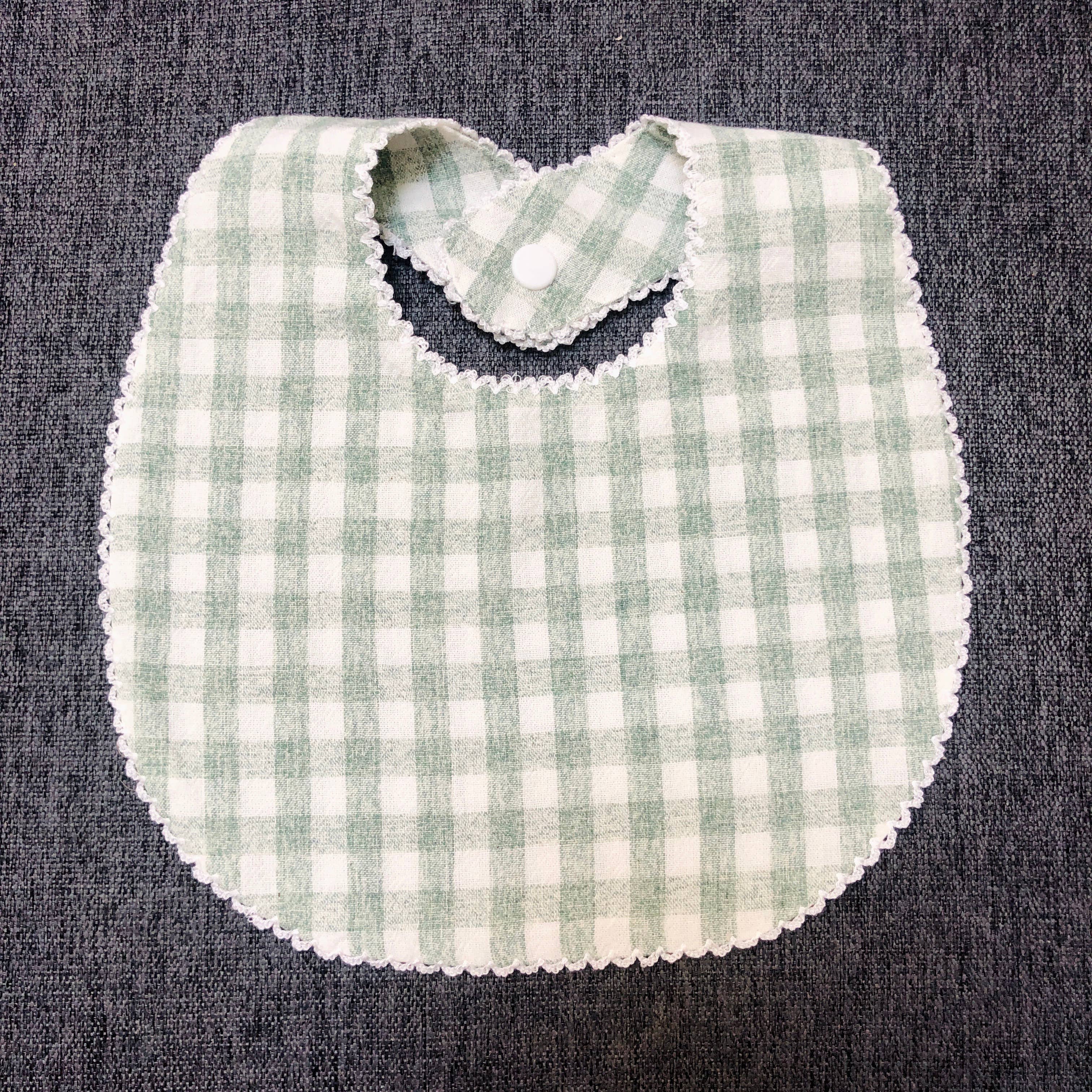 Belle Linen - Wholesale Bib - Baby - Linen Checkered Scalloped Lace Baby Newborn Bibs3