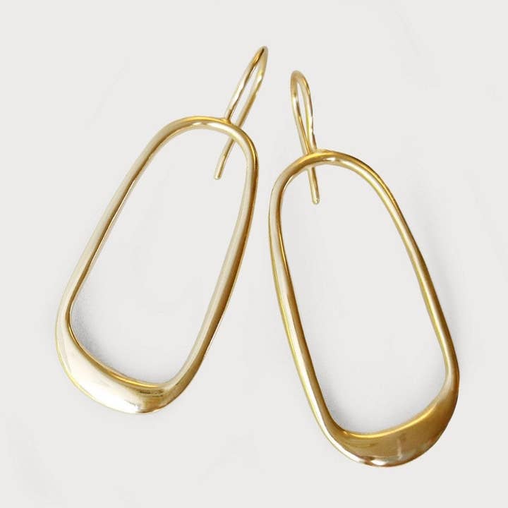 Orecchino Momo 5 per la vendita all'ingrosso da parte di Nadia Rabosio Jewellery