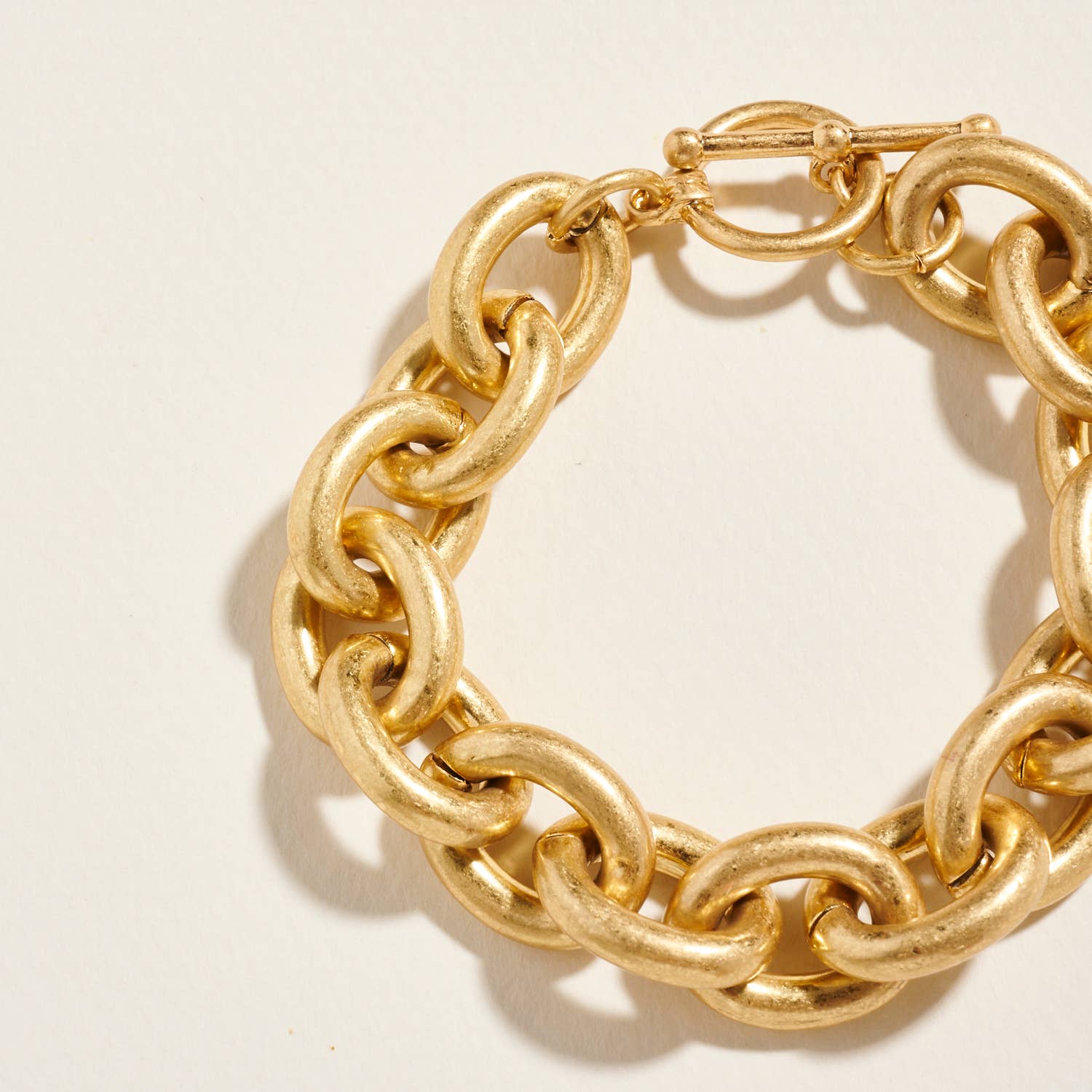 Designature New York - Wholesale Link & Chain Bracelet - Chunky Chain With Toggle Clasp Bracelet3