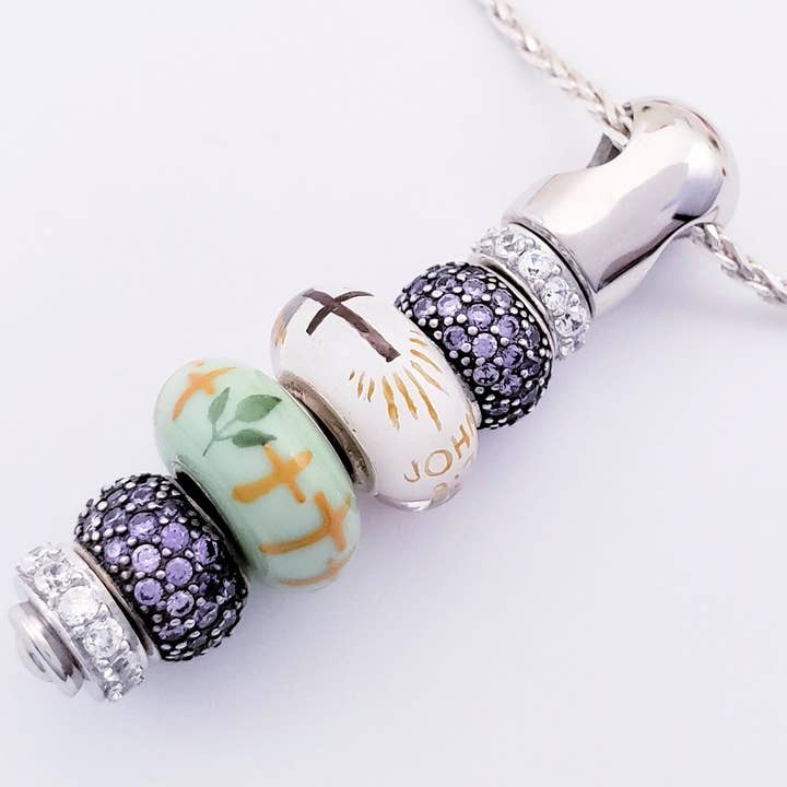Fenton Glass Jewelry – wholesale Pendant/charm necklace – "John 8:32" and "Easter" Bead Pendant Necklace