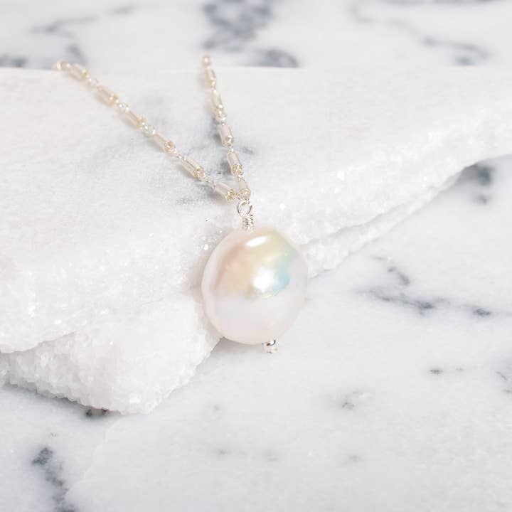 Le collier Adele pour la vente par Designed by Stacey Jewelry