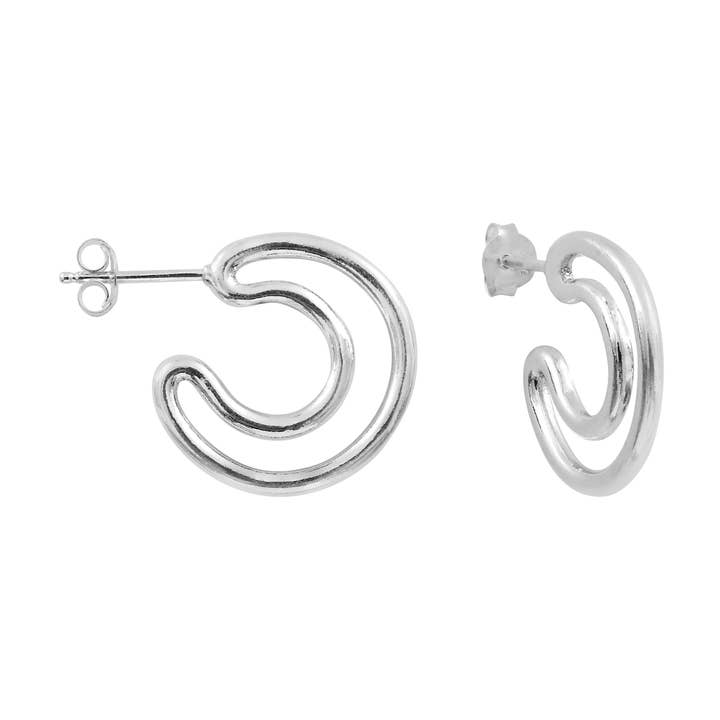 Orecchini Artémis in argento per la vendita all'ingrosso da parte di Aurore Havenne