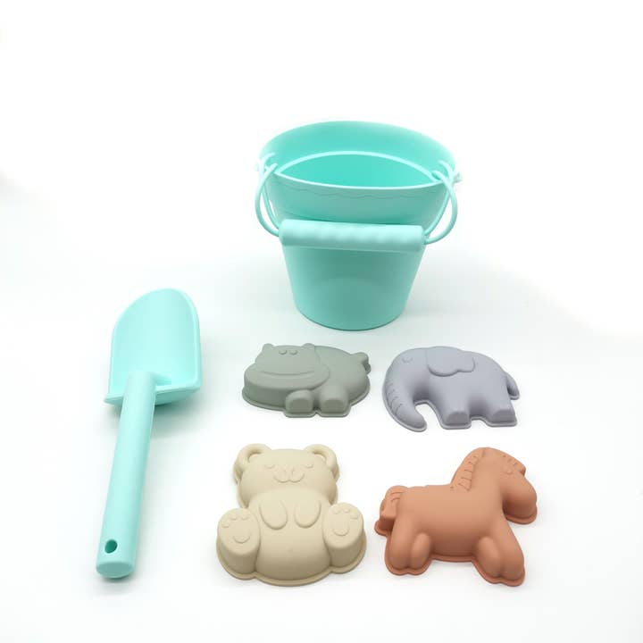 PETIKIDS - Wholesale Beach/Pool Toy - Kids & Baby - Silicone beach toys (bucket, shovel, and 4 accessories)7