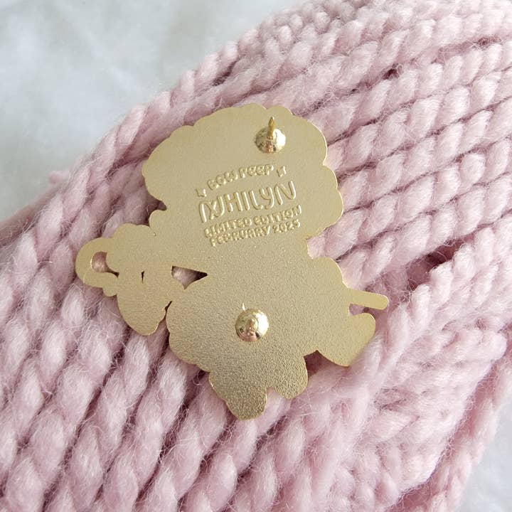 Xhilyn - Wholesale Lapel Pin/Button - Bow Peep Pins - Feb 20254