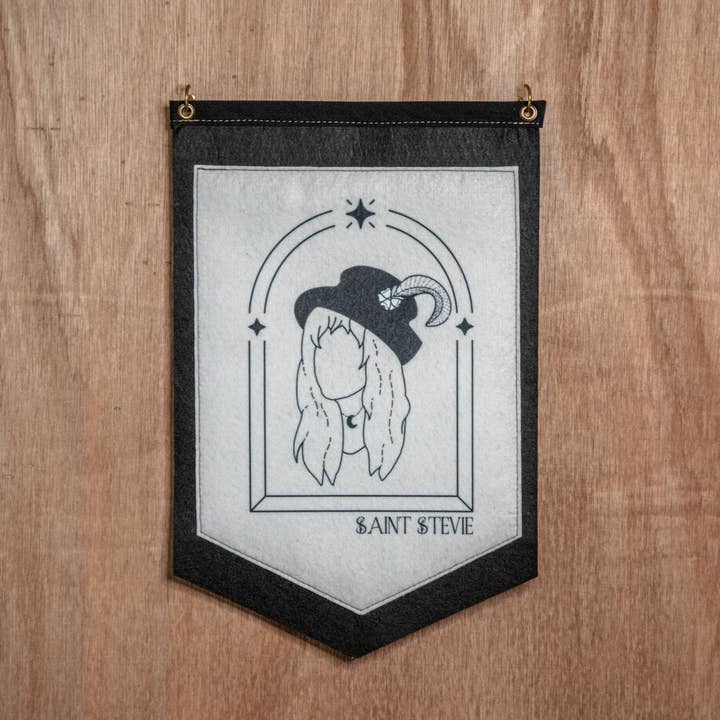 Saint Stevie | Støttet Medium Lejr Flag | Vægdekoration for engroshandel hos In Blue Handmade
