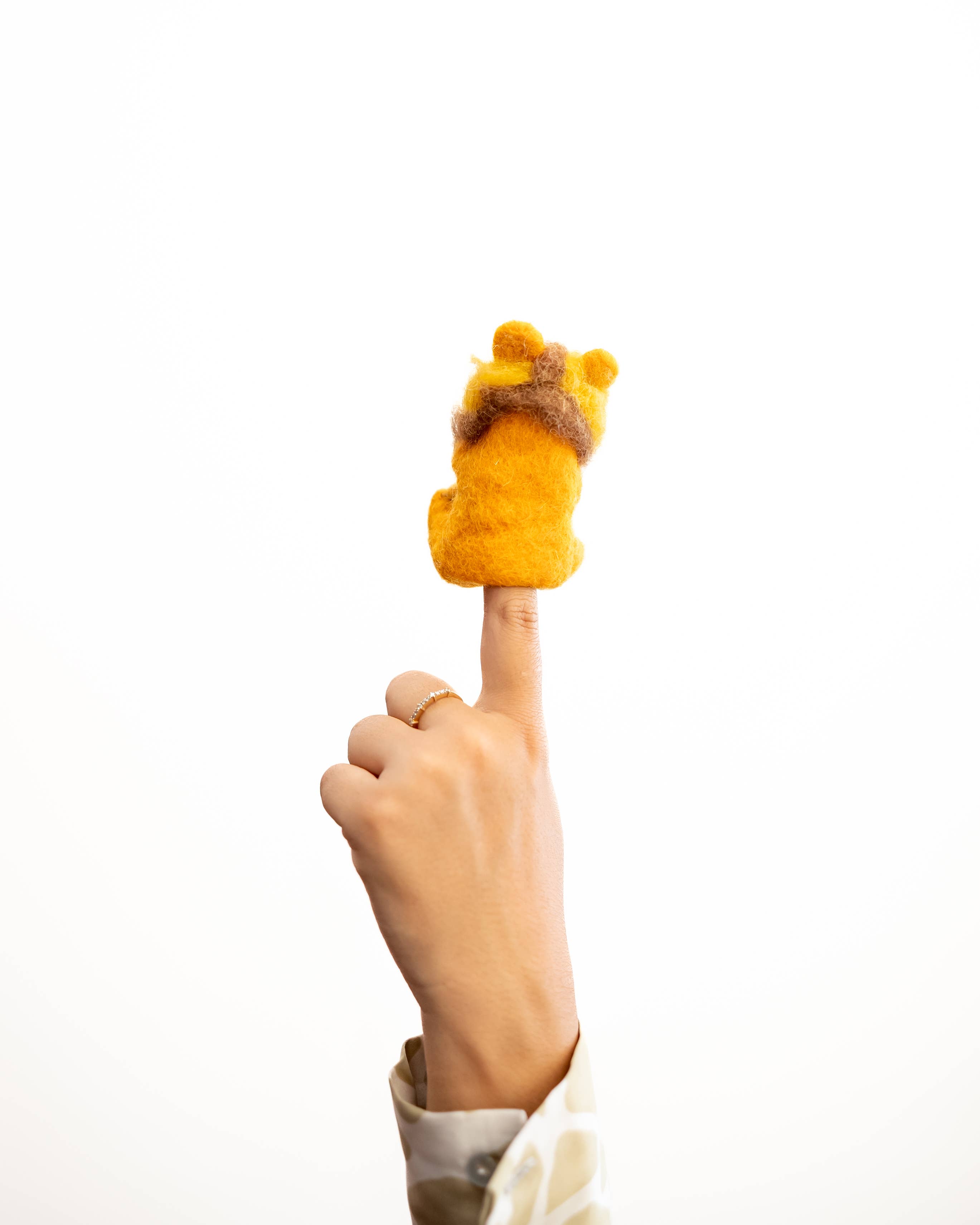 Everest Pet Supply & Gifts - Wholesale Finger Puppet - Kids & Baby - Lion Finger Puppet, Handmade, Needle Felted, 100% Wool1