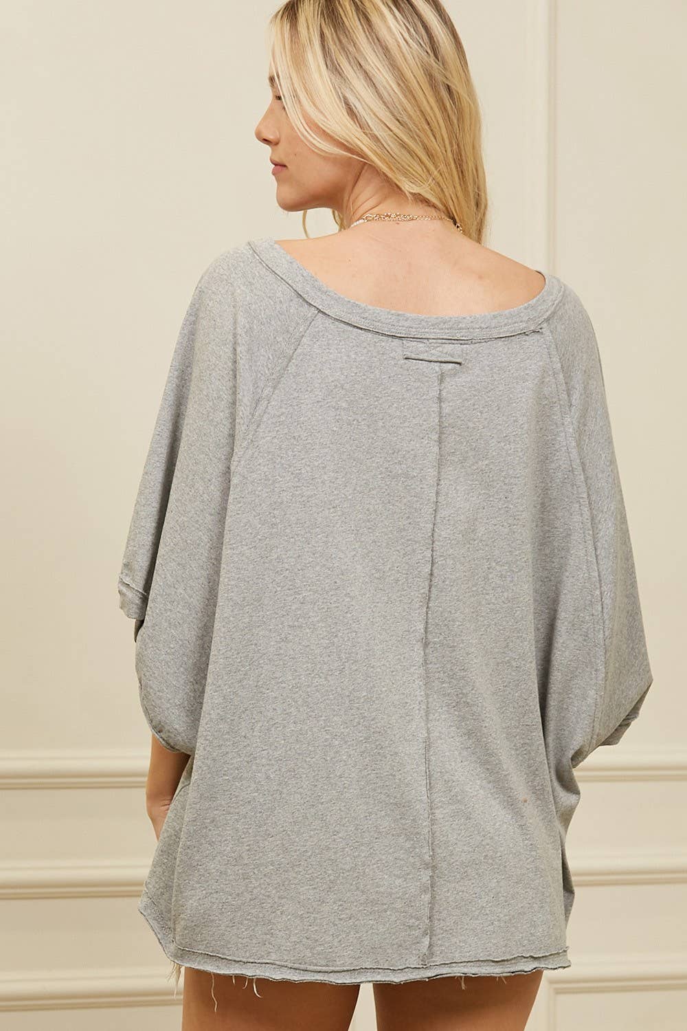 H Grey This Oversizes Tee With Exposed Seam for wholesale on Faire5