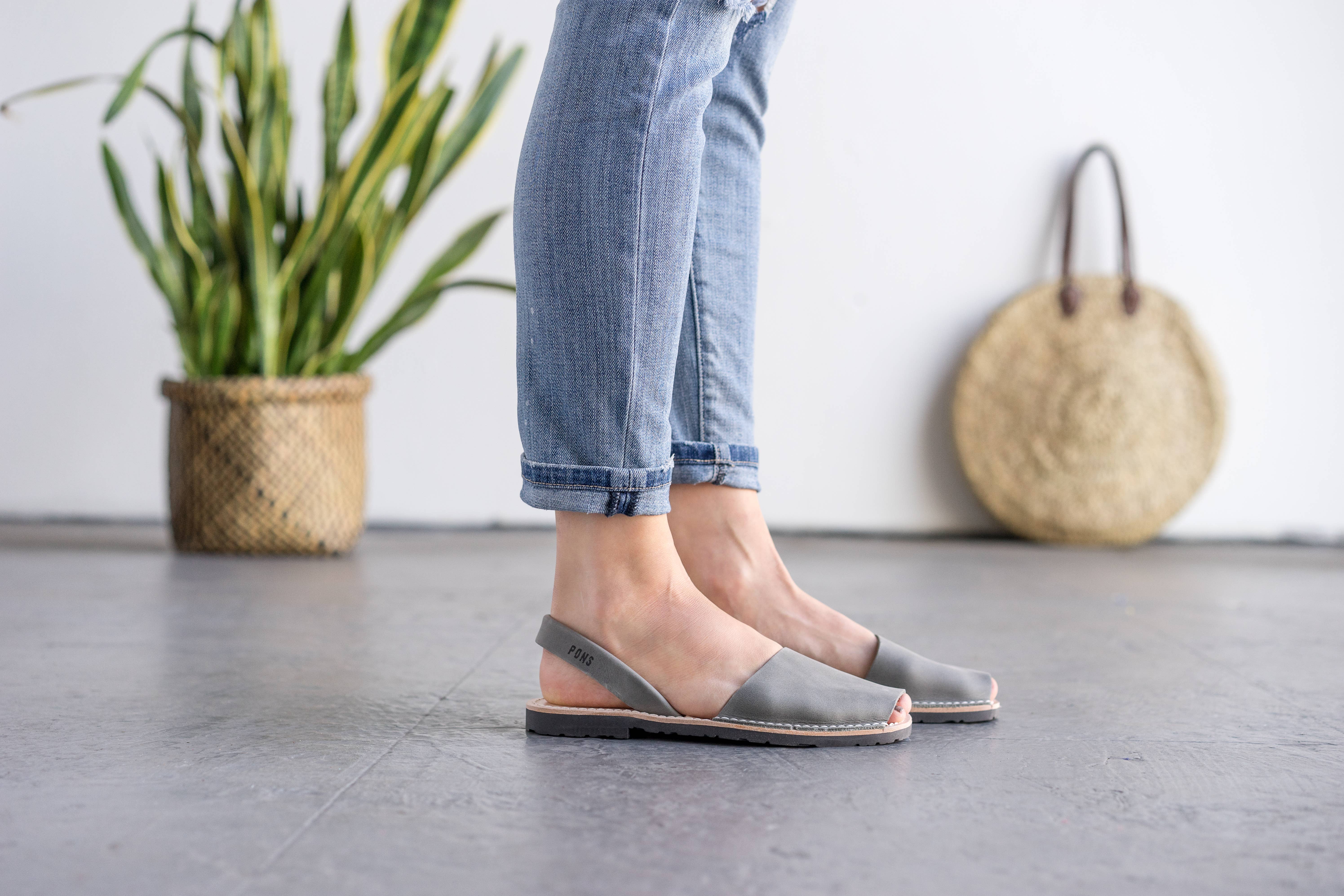 Pons - Wholesale Sandals - Women's - Pons Shoes - Classic Women - Gray2