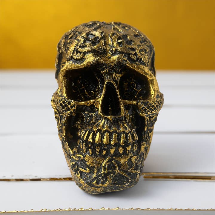 Resin Skull for wholesale by VIE