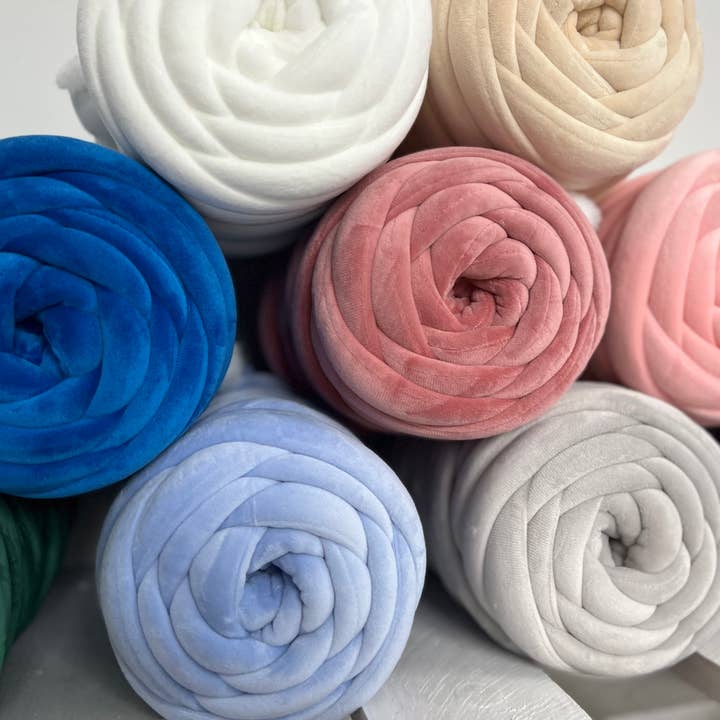 woolexperts - Wholesale Yarn - Chunky Velvet yarn for arm knitting Super bulky Jumbo yarn14