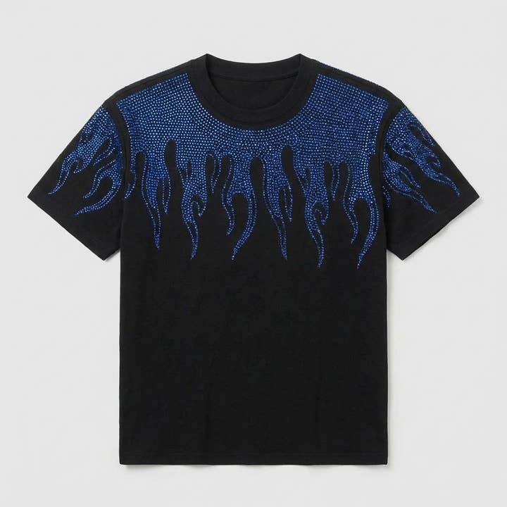 T-shirt strass Flammes déchaînées pour la vente par SHAM