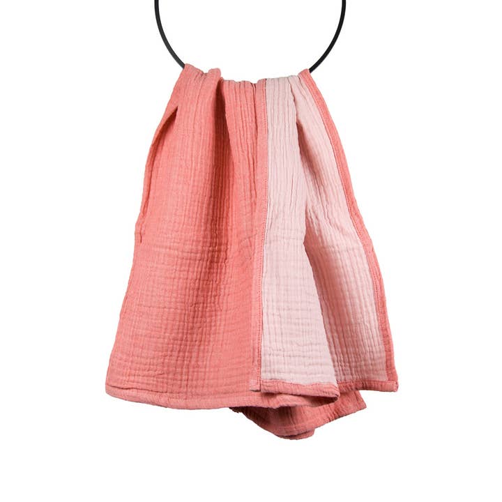 Muslin baby blanket organic cotton coral/delicate pink for wholesale by Yolunda
