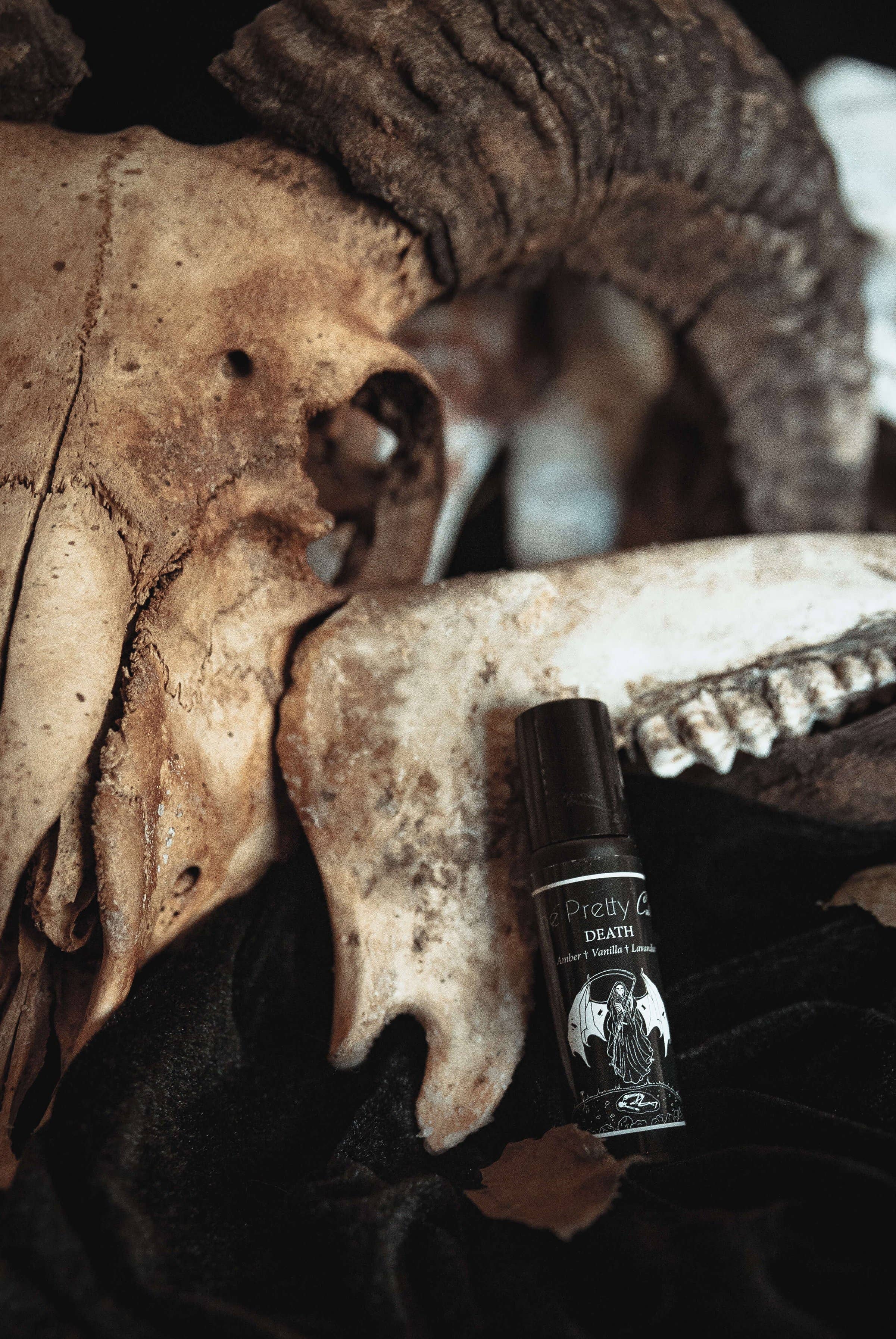 The Pretty Cult – Fragrância Roll-On por atacado – Perfume Death da coleção exclusiva de tarot2