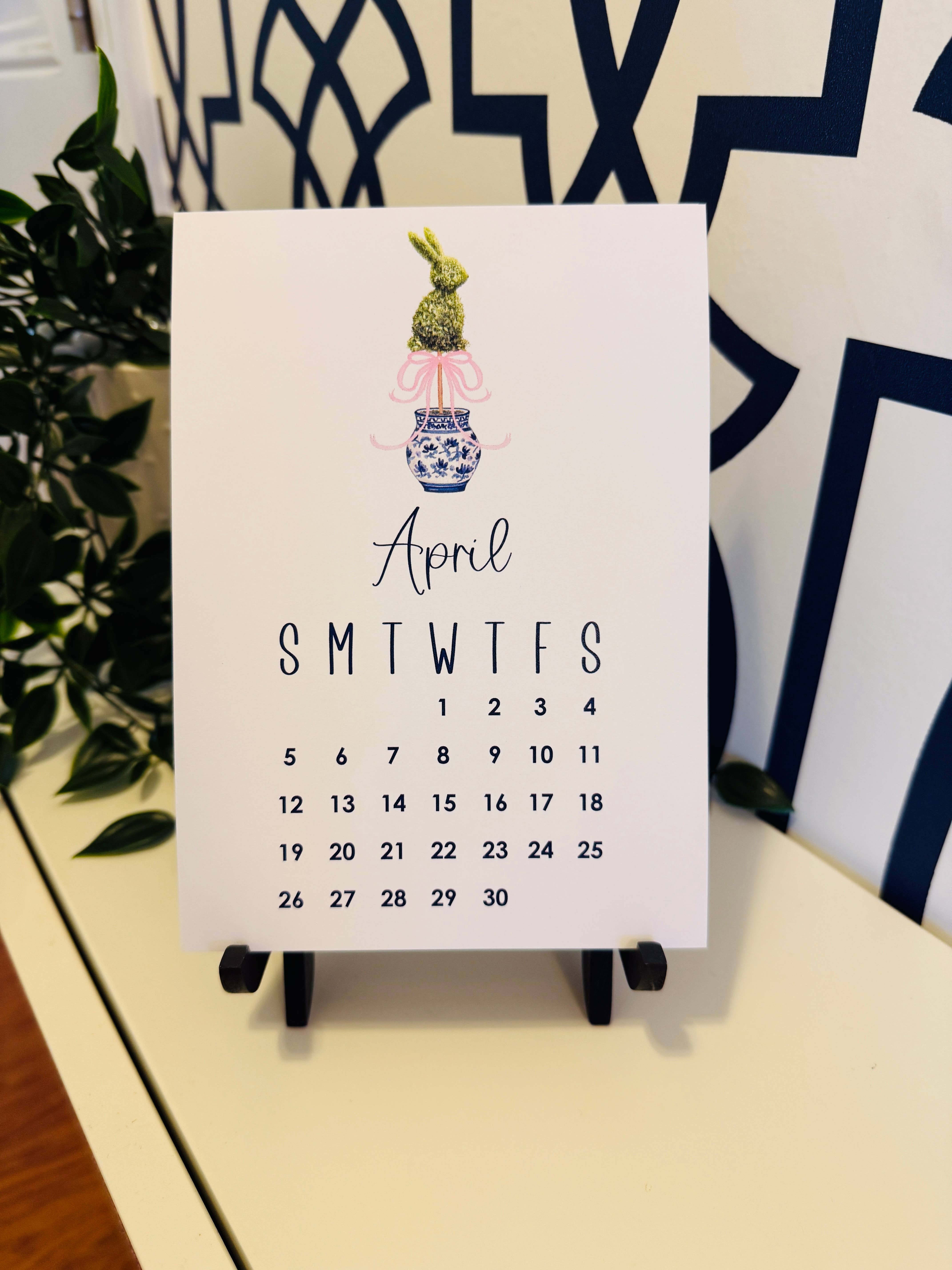 Note Worthy Paper Place - Wholesale Calendar - 2026 Desk Calendar Classic Chinoiserie | 5x73