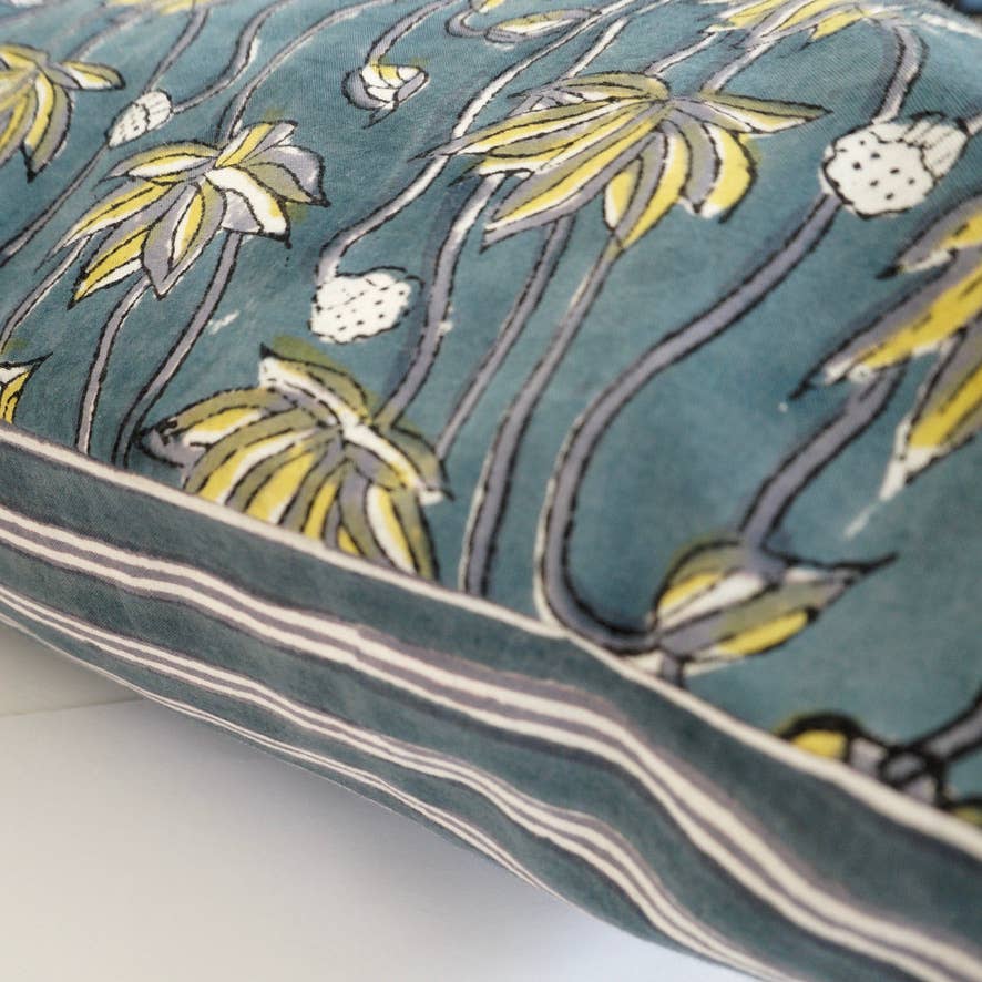 Claire Beaugrand - Wholesale Quilt - “Flowers stripes” quilt4