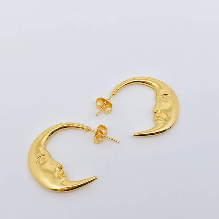 Mio Queena - Wholesale Hoop Earrings - Mysterious Moon Face Design Gold Plated Hoop Earrings - MS2