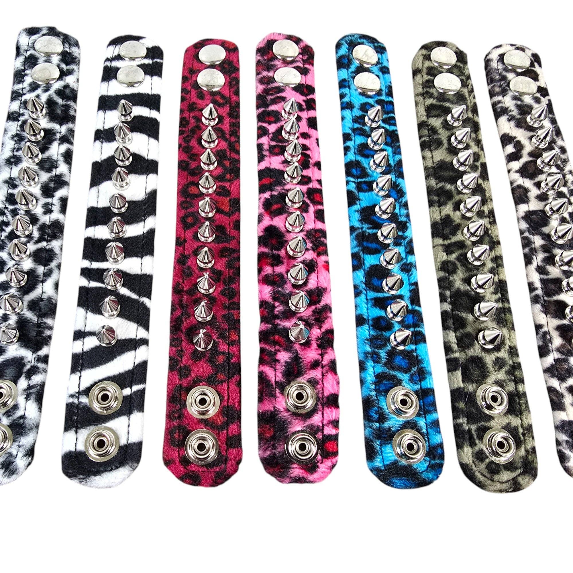 Funk Plus - Vente Bracelet jonc - Bracelet manchette léopard à pointes, 1 rangée, largeur 2,5 cm9