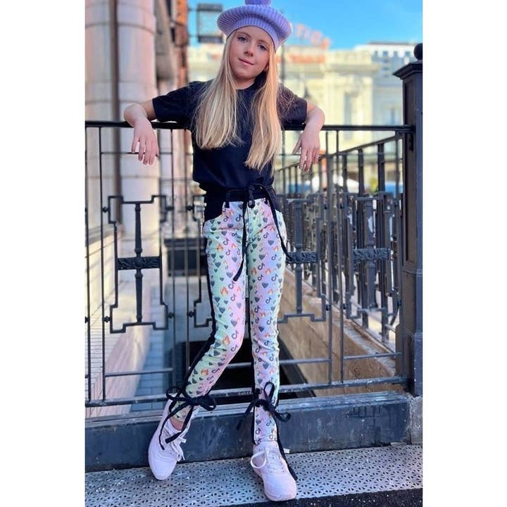 Multi MATERIAL DE MEZCILLA PARA NIÑAS EN PANTALONES DE COLOR NEGRO de venta al por mayor en Faire