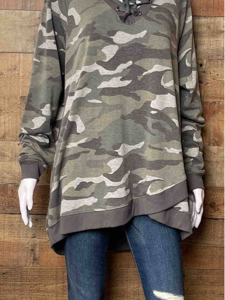 SWP30010-C - Combinatie antracietgrijs - Plus - Top met veters en V-hals A918 voor wholesale door K & C Clothing, Inc.