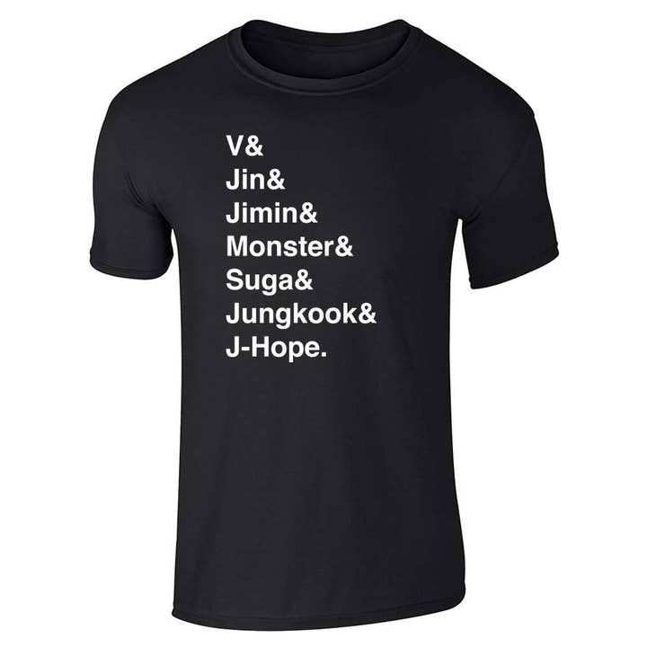 T-shirt unisex con elenco dei nomi dei gruppi K-Pop per la vendita all'ingrosso da parte di Pop Threads