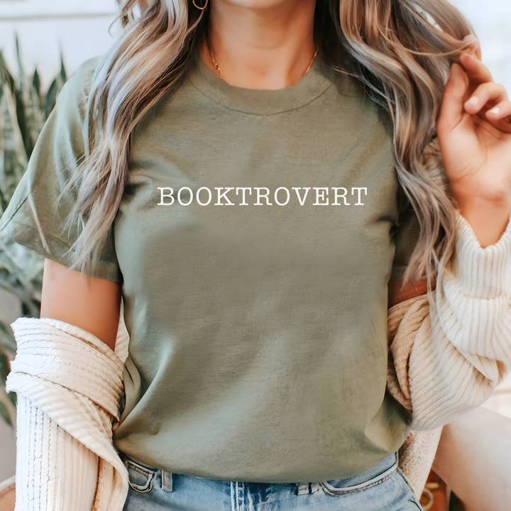Booktrovert Typewriter T-Shirt for wholesale by Love On A Shelf