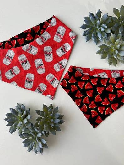 Bandana Dog Brew pour la vente par The Pet Scout Shop