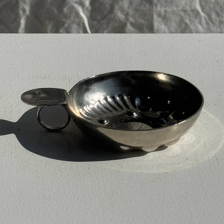 Office Objets - Wholesale Wine Tool Set - Metal wine-tasting cup with handle0