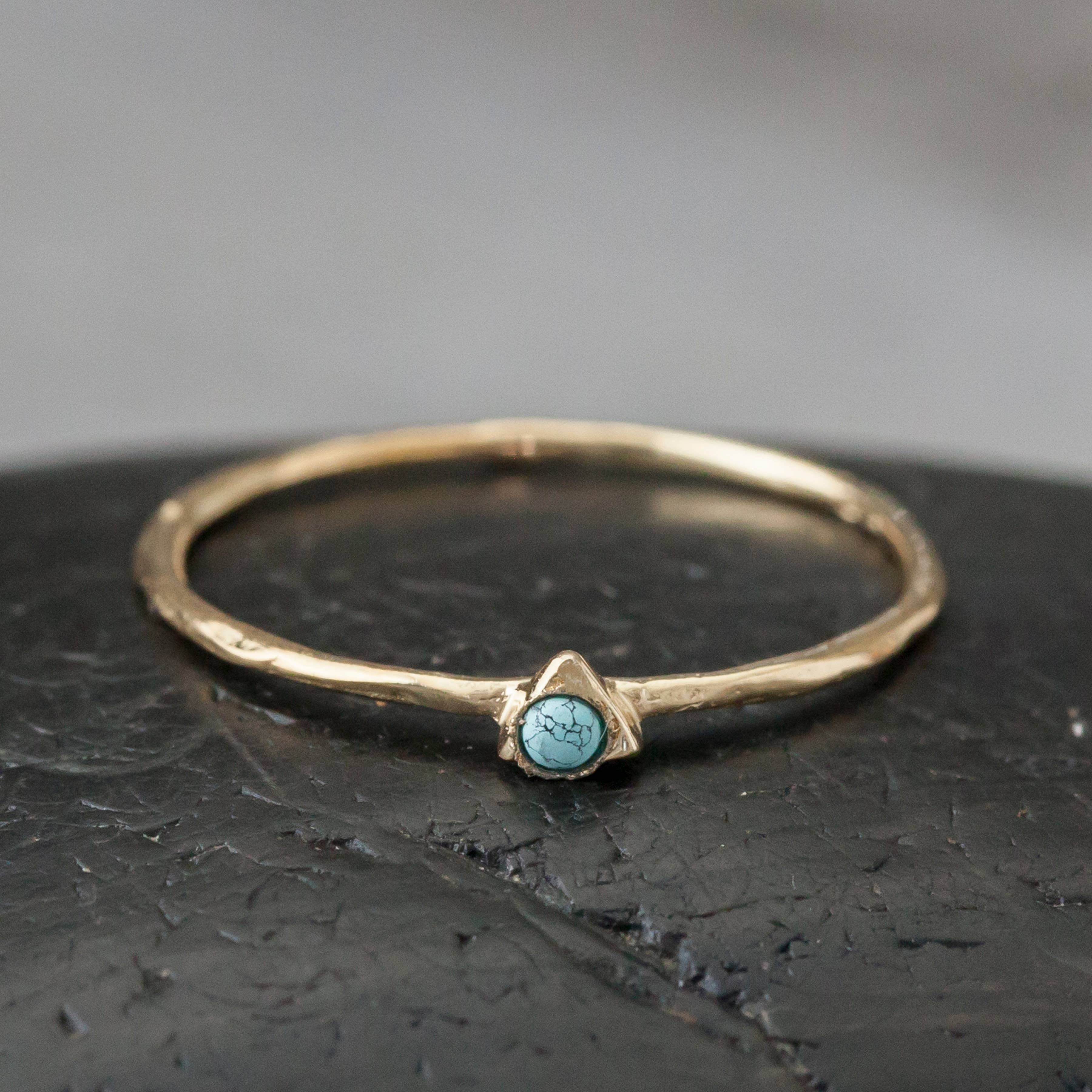 Baizaar – wholesale Single stone/solitaire ring – Gold Plated Tiny Turquoise Triangle Ring