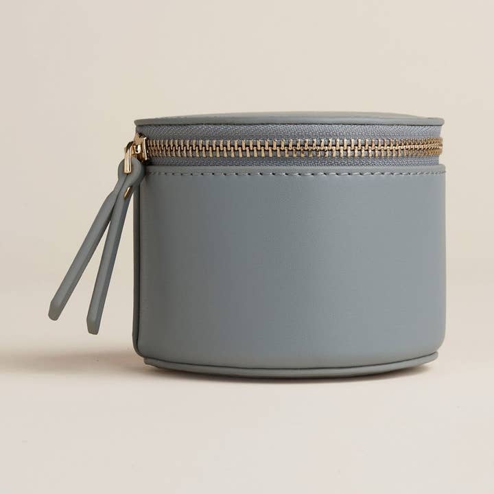 Boîte à bijoux Globetrotter - Bleu lagon pour la vente par Hudson + Bleecker