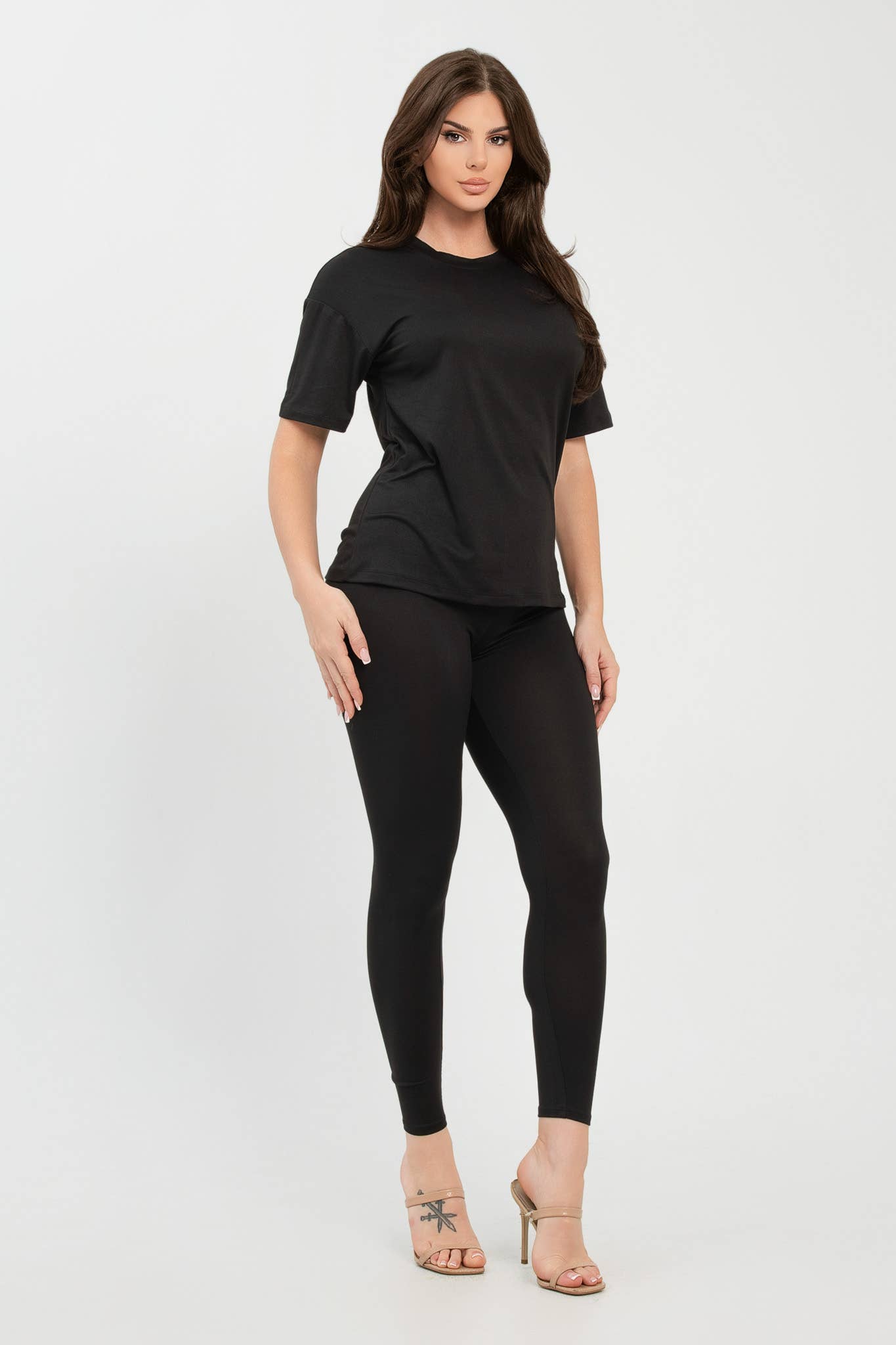 Julia by LoveJ – wholesale Set med topp och byxa – Dam – Set med borstad Dty rundhalsad topp och leggings7